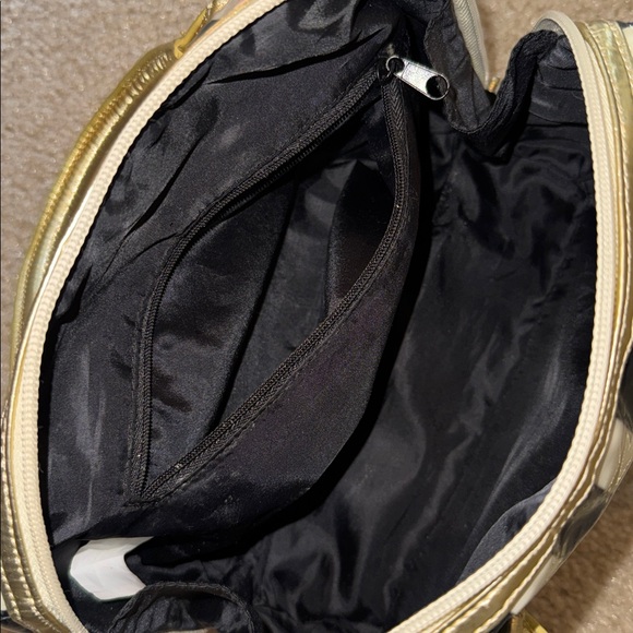 Betsey Johnson Black and White Striped Satchel, Vintage, Rare BETSEY JOHNSON - Picture 11 of 14